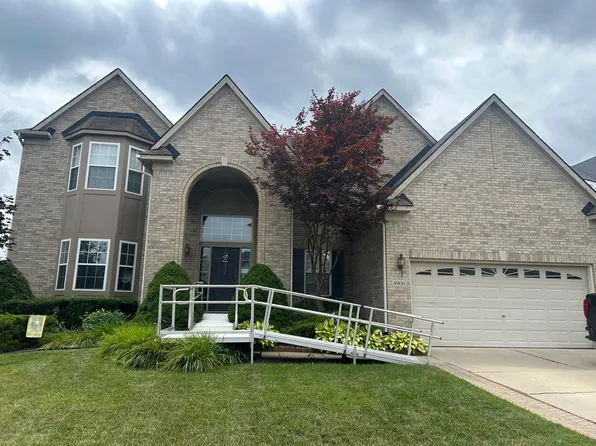 4900 Shellbark Dr, Ypsilanti, MI 48197