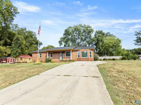 299 Pinhook Rd, Moulton, AL 35650