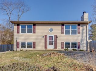 5639 Green Meadow Rd, Roanoke, VA 24018