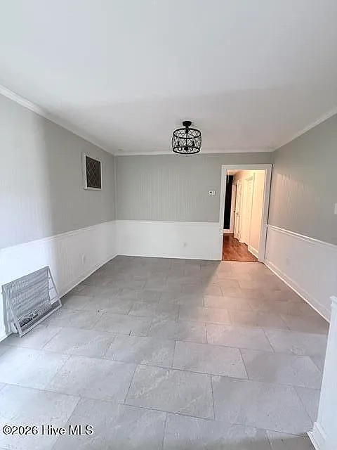 3 bed, 1.5 bath, 1251 sqft, $1,800 — Photo 3