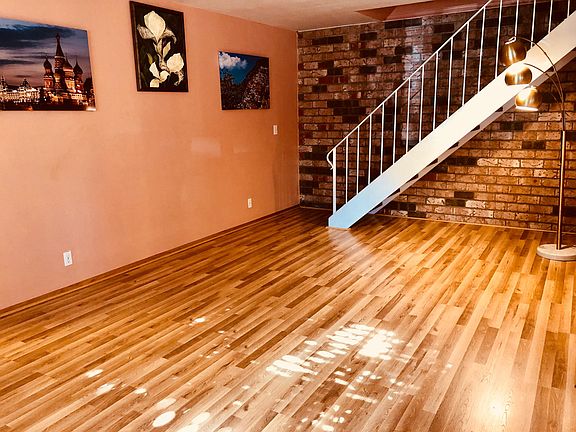 4th image of 204 Coy Dr APT 2