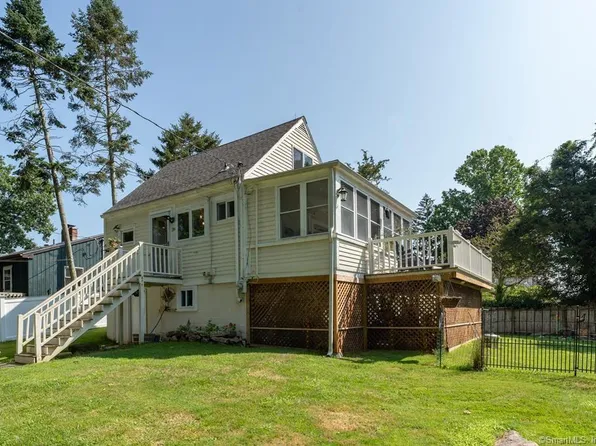 39 Oak Avenue, Guilford, CT 06437