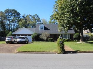 105 Creekwood Dr, Florence, AL 35630