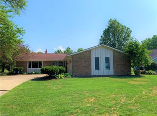 1423 Lindenwood Dr, Lorain, OH 44053