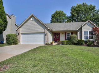512 Brookneal Dr, Saint Charles, MO