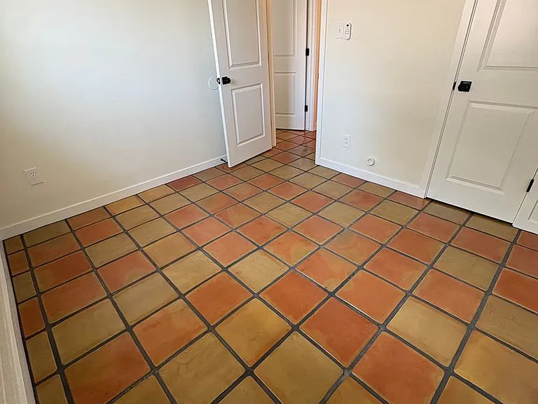 1867 E University Dr — Photo 31