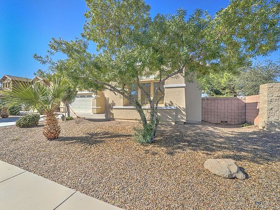 4th image of 3014 N 136th Dr