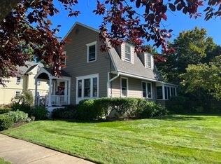 83 Hopkins Pl, Longmeadow, MA 01106