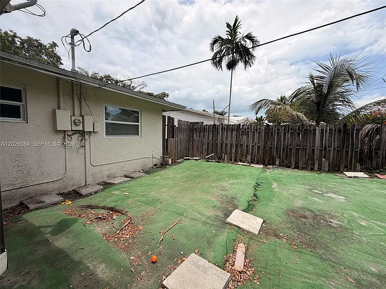 5180 SW 27th Ter — Photo 18