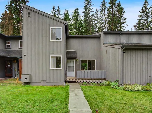 153 N Pika Pl, Banff, AB T1L 1H1