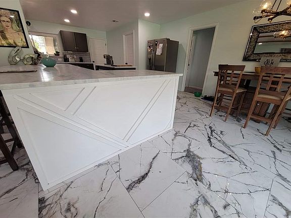 2nd image of 3309 Norcrest Dr