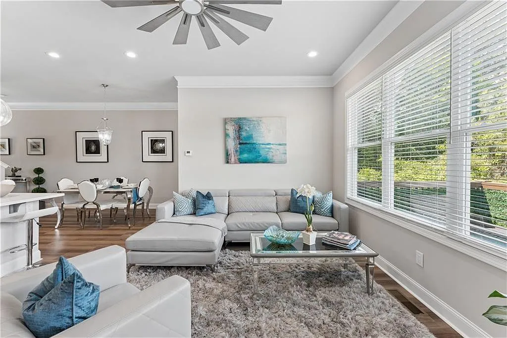4 bed, 3.5 bath, 3015 sqft, $3,500 — Photo 1