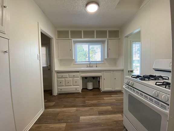 4th image of 2124 E Florida St #2130