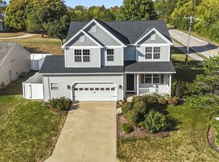 12408 Ivanhoe Ln, Fort Wayne, IN 46814
