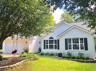 12318 Autumn Blaze Dr, Charlotte, NC 28278