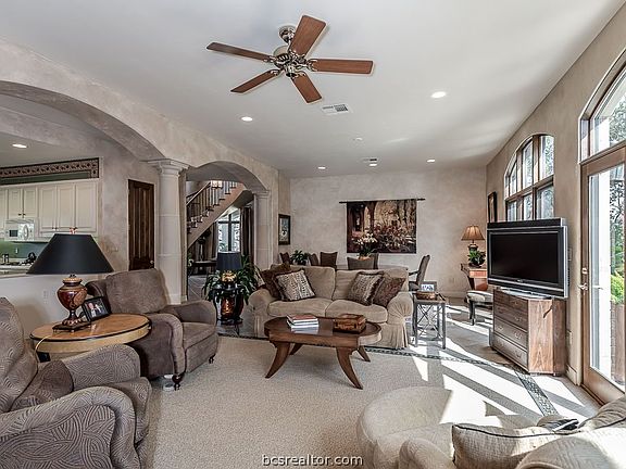 4th image of 4763 Stonebriar Cir