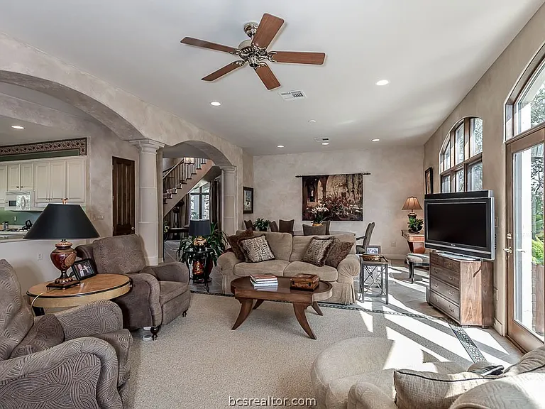 4763 Stonebriar Cir — Photo 4
