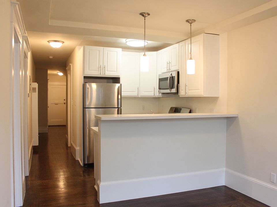 1st image of 776 41st Ave APT 2