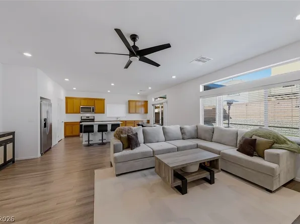 10307 S Bronco St, Las Vegas, NV 89141