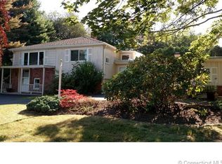 239 Shore Rd, Waterford, CT 06385