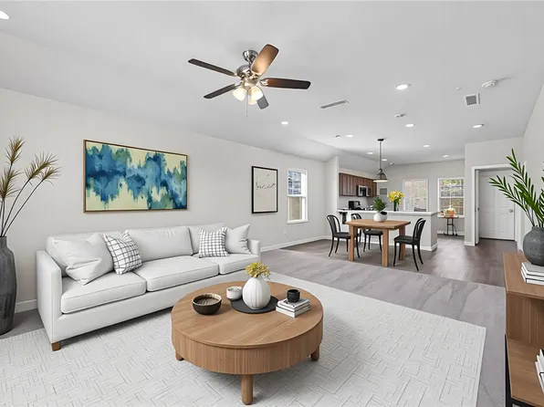 1075 S Nighthawk Ln, Fayetteville, AR 72701