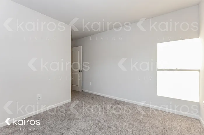 861 Vistamount Path — Photo 11