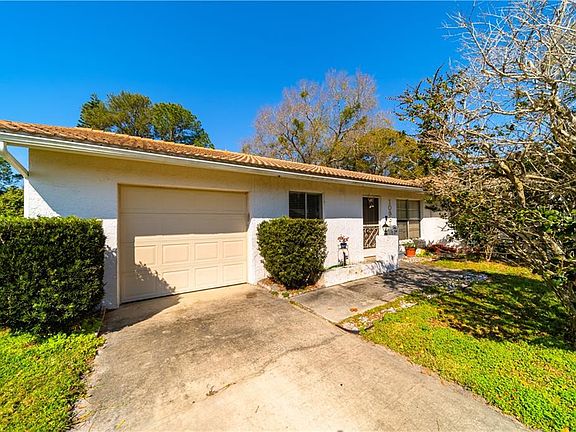 2nd image of 10534 Deergrass Ln