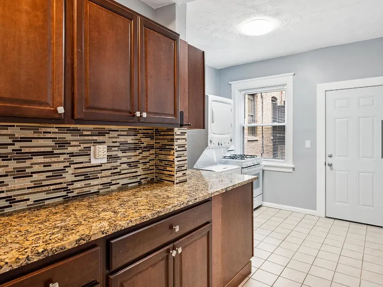 1341 N Ashland Ave #2F — Photo 7