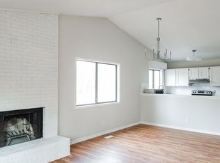 208 Cedar Ter #C, Chapel Hill, NC 27516