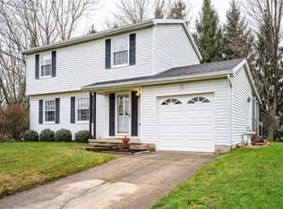 16 Cougar Cir, West Henrietta, NY 14586