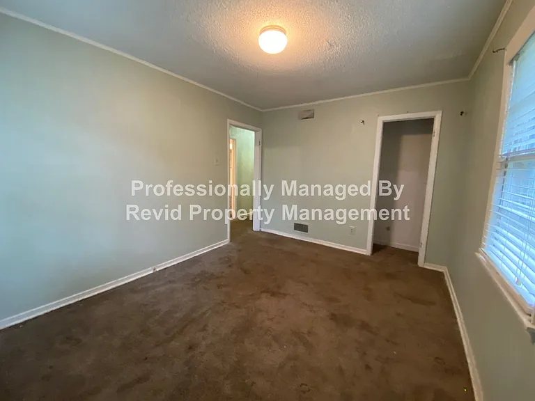 4121 Westover Ave — Photo 11