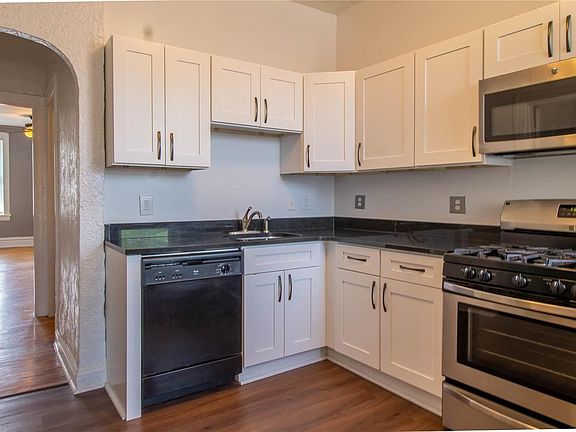 5th image of 3855 Botanical Ave #2