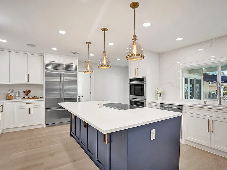 885 Nafa Dr — Photo 26
