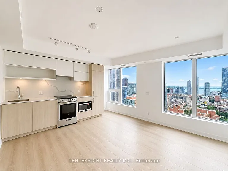 100 Queen St E #3208 — Photo 3