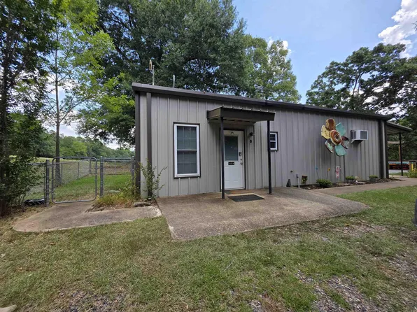 300 Polk Rd #625, Mena, AR 71953