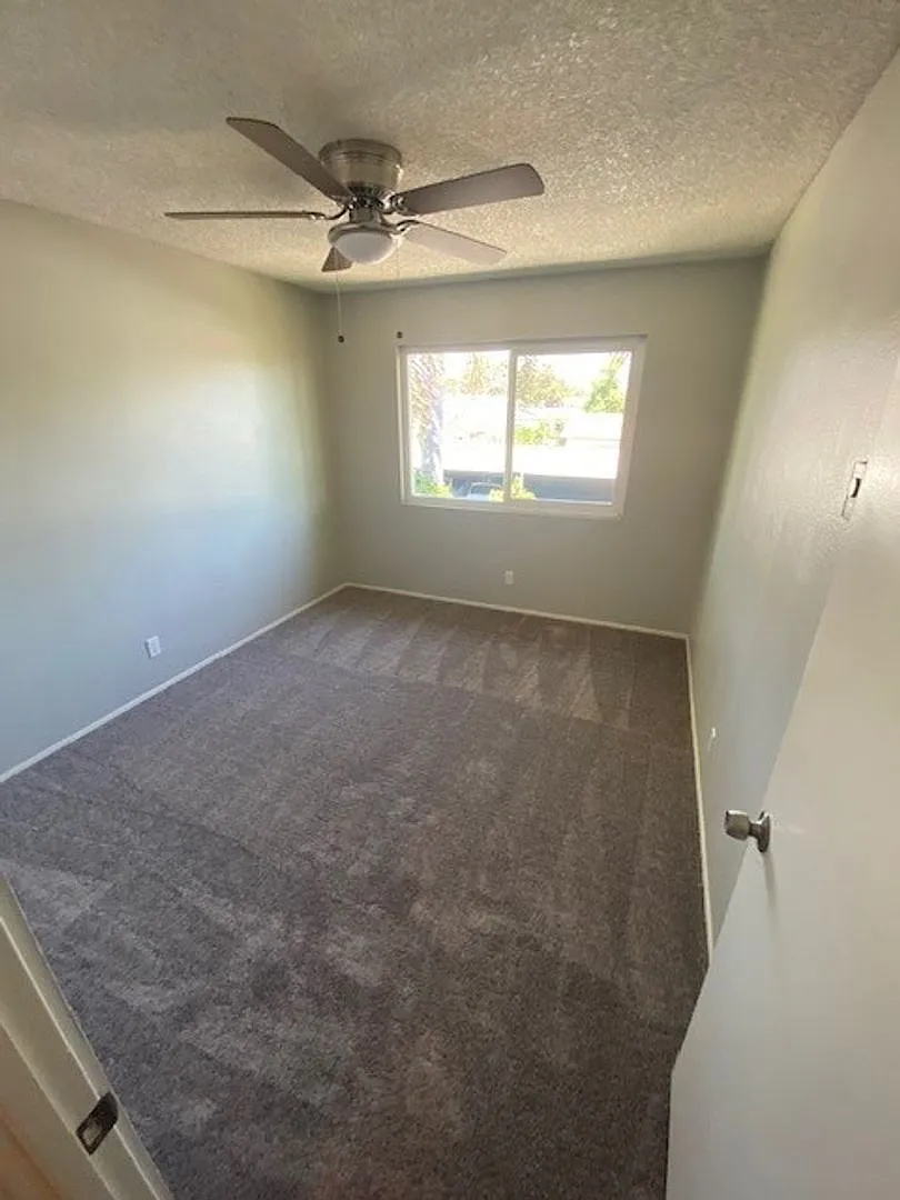 Lakewood Townhouse Apartments — Photo 3
