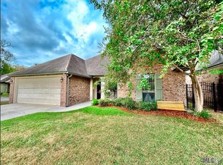 2360 Summerleaf Cir, Baton Rouge, LA 70816