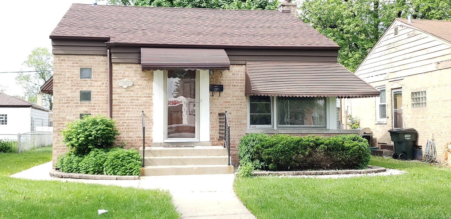 3909 Saint Charles Pl photo 1
