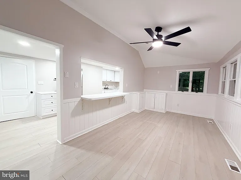 26B Jefferson Dr — Photo 5