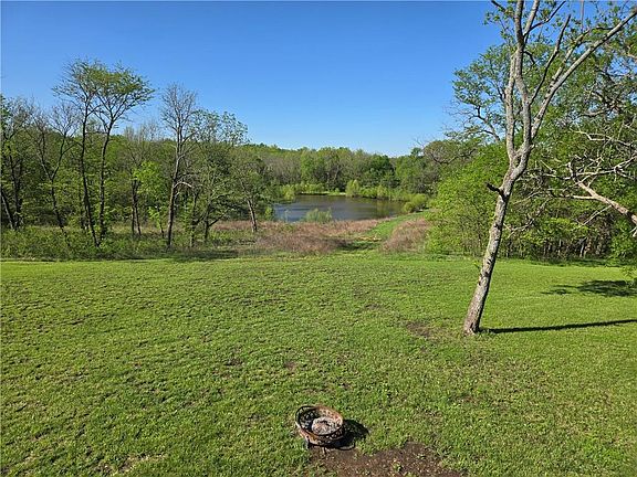 5th image of 720 SW 800th Rd