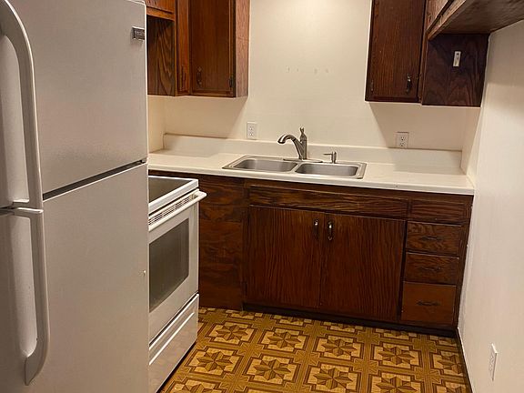 2nd image of 154 Bergin St #F