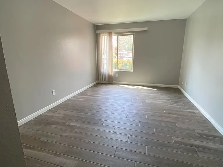 5926 Rancho Mission Rd #85 — Photo 12