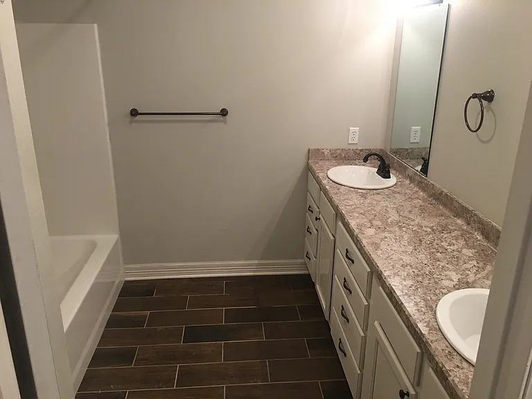 12103 Interstate Highway H Service Road W 20 S #3B — Photo 10