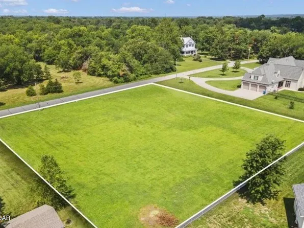 1454 S Country Club Rd, Carthage, MO 64836