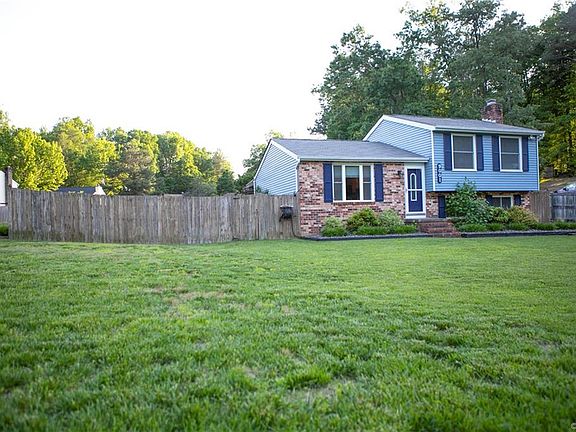 2nd image of 9001 Laureate Ln