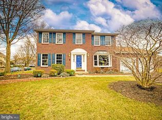 416 Knollbrook Dr, Langhorne, PA 19047