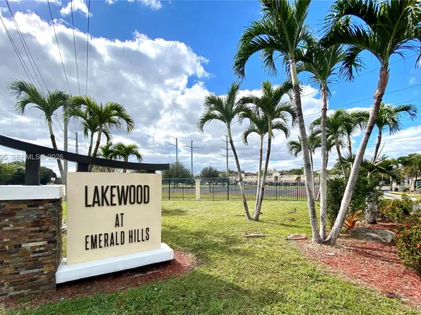 3670 N 56th Ave APT 717, Hollywood, FL 33021