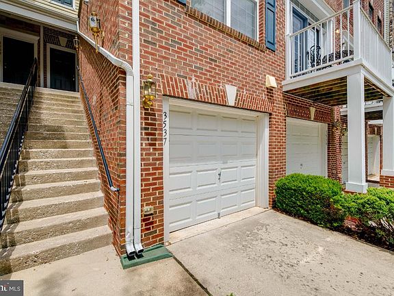 4th image of 3537 Carriage Walk Ln #67