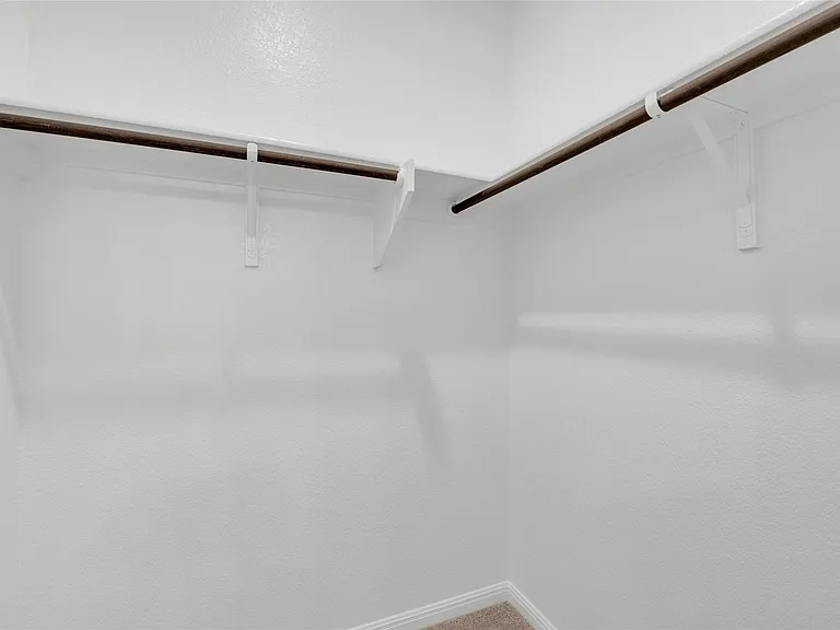 2412 Ekvall Dr — Photo 9