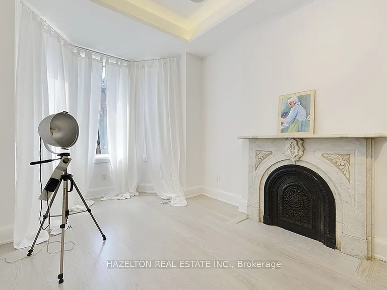 12 Webster Ave — Photo 2